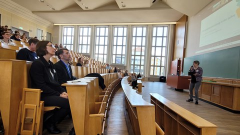 Prof. Dr Roswitha Böhm, Vice-Rector for University Culture, TUD (1st from the front), and Dr Stephan Geifes, Director, NA DAAD (2nd from the front) at the launch in the Schönfeld lecture theatre.