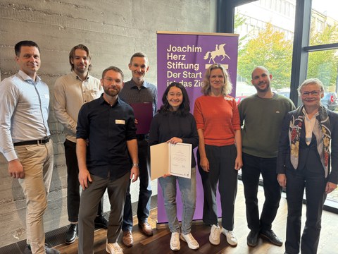 Gruppenbild der Geförderten der „innovate! academy“ 2025