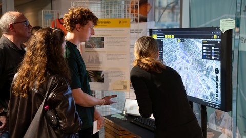 Opening of the COSMO exhibition ‘Thinking.Together.’