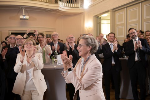 A festive atmosphere in the rector's office at TU Dresden.