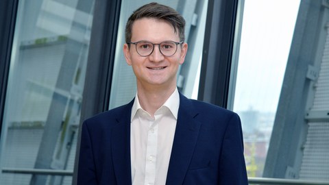 Portraitfoto von Prof. Kai Markus Schneider