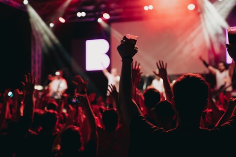 Party und Netzwerken beim 3B-Festival. 