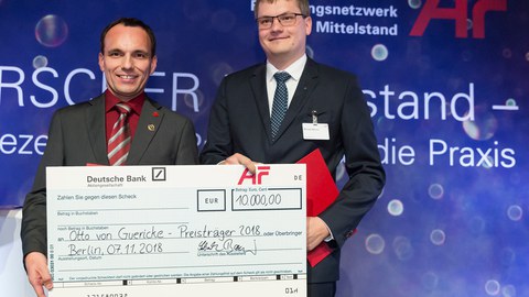Die Preisträger Dr. Grzegorz Śliwiński (l.) und Michael Werner (r.).
