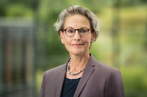 Porträtfoto der Rektorin Prof. Dr. Ursula M. Staudinger