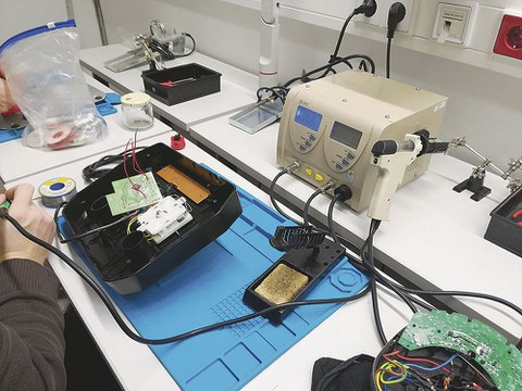 Breathe new life into defective devices with with the help of soldering irons, voltmeters and expert guidance. 
