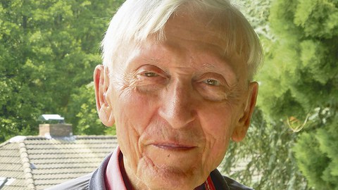 Dr. Wilhelm Knabe.