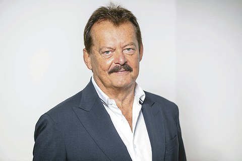 Prof. Michael Albrecht.  