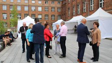 Sommerfest Gespräch