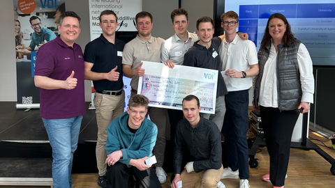 Gruppenfoto vom Team AddiTUD