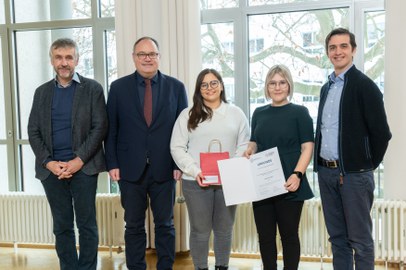 Prof. Wende und Team