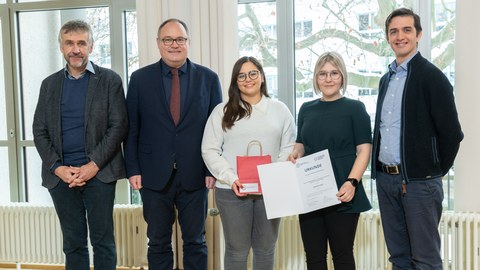 Prof. Wende und Team