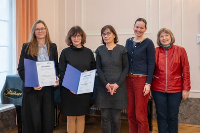 Professorin Nicole Raschke, Dr. Simone Reutemann und Kooperationspartnerinnen des Schloss Lauenstein