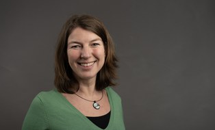 A portrait photo of student counselor Kira Marschner is shown.