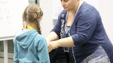 Alterssimulationsanzüge