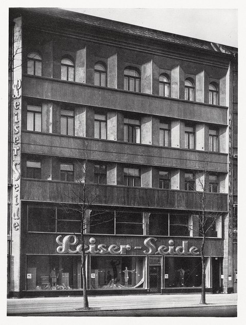 Fassade eines historischen Hauses der 20er/30er Jahre