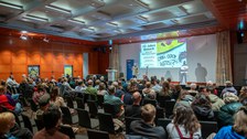 Publikum und Leinwand