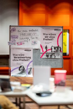 Plakate vom Wissenschaftsjahr Freiheit