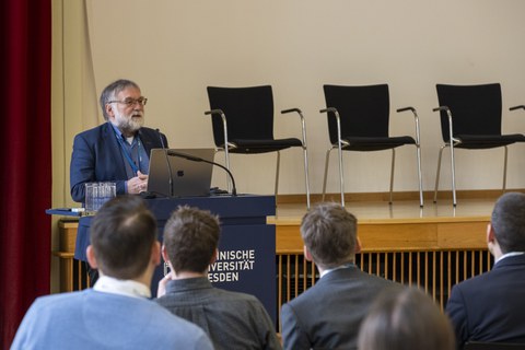 Foto von Foto von Prof. Dr. Wolfgang E. Nagel während seines Vortrags