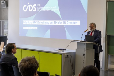 Prof. Dr. Wolfgang E. Nagel bei seinem Vortrag
