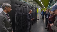 Rechenzentrumsführung für die Gäste