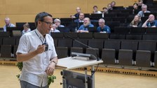 Fotografie von Prof. Dr. Ivo Sbalzarini während der Keynote auf der ZKI-Herbsttagung 2023