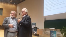 Fotografie von Prof. Dr. Wolfgang E. Nagel und Prof. Dr. Günther Hasinger im Auditorium des Hörsaalzentrums der TU Dresden. 
