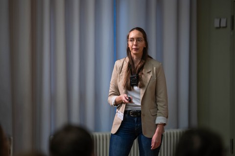 Sandra Theresa Porath präsentiert ihren Pitch