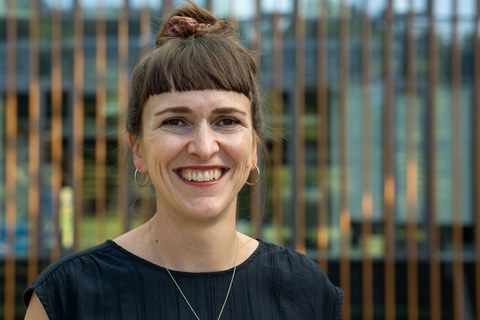 Porträt von Juliane Hoyer