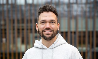 Porträt von Alexander Klippstein