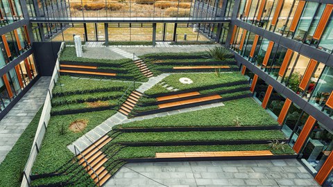 Foto: Moderne Architektur mit Innenbegrünung