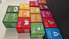 BNE Würfel zur Visualisierung der Sustainable Development Goals
