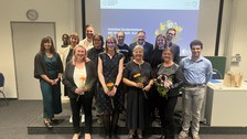 Gruppenbild mit ca. 10 Personen